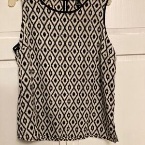 Forever 21 Silky Tank Blouse Ivory and Black Size Large